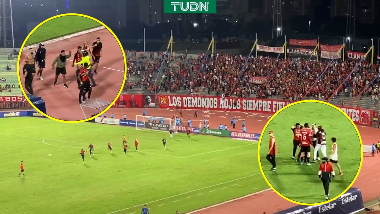 Aficionados de Caracas FC intentan agredir a futbolistas en pleno juego