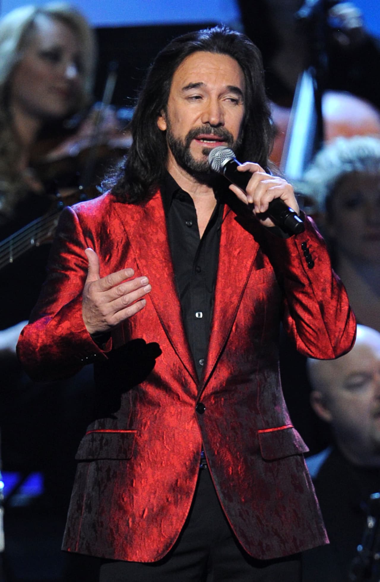 Eso sí, 'El Buki', le pone mucho estilo a su personalidad y ese es otro de sus encantos.