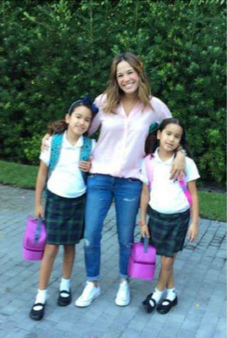 Anto y Mica son unas niñas muy responsables. Karla siempre recibe buenos comentarios por parte de sus profesores.