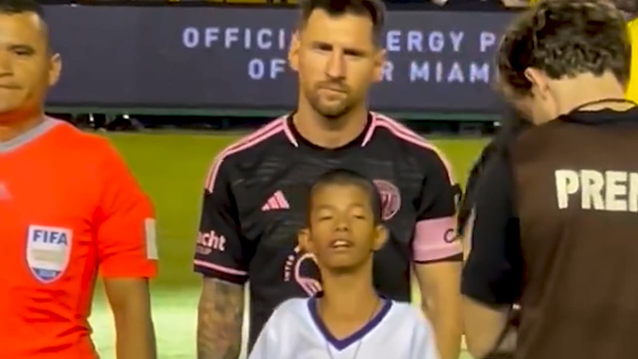 Niño salvadoreño cumplió sueño de conocer a Messi
