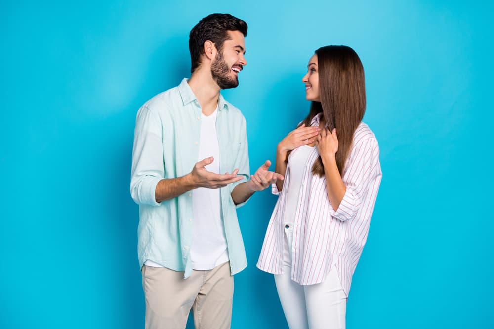 Además de tener una gran claridad mental, te sentirás inspirado, tus palabras serán precisas y adecuadas, eliminarás ese tono crítico que te perjudica cuando tratas de decir algo, por muy buena que sea tu intención. Gracias a Venus dirás todo de una forma, suave y firme, pero sensible.
<br>