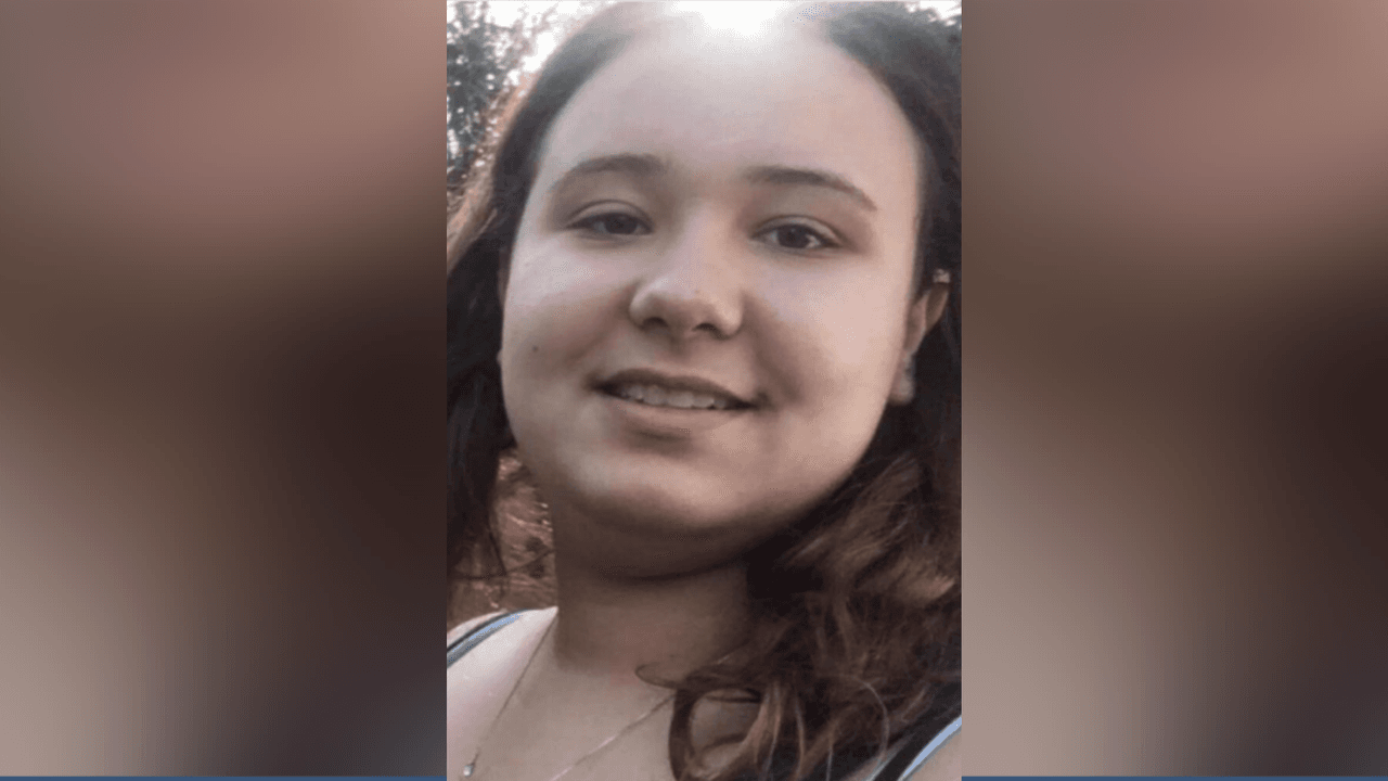 Buscan a adolescente latina que desapareció en el noreste de Chicago