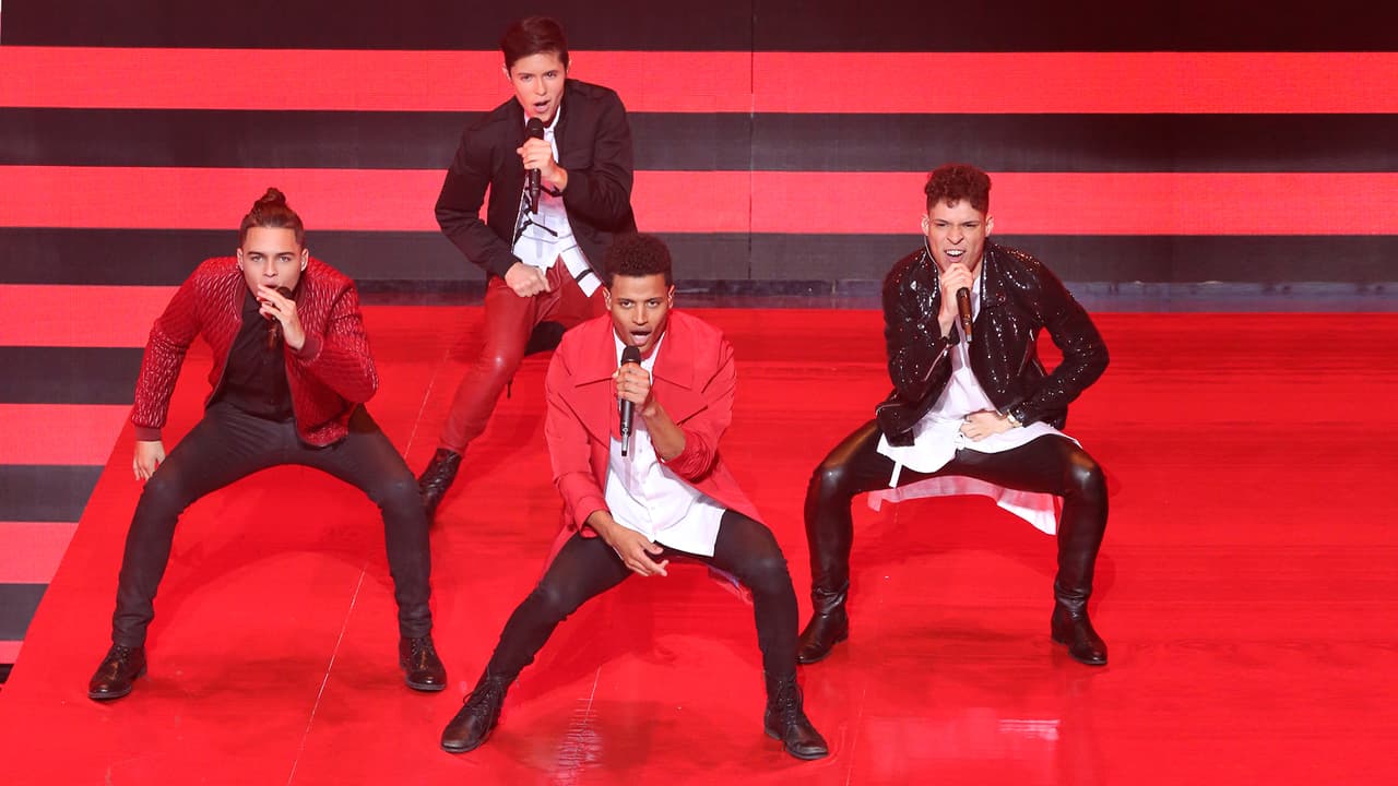 Junto a Brian, Christian y Garmandy también cantó “I Need To Know” de Marc Anthony.