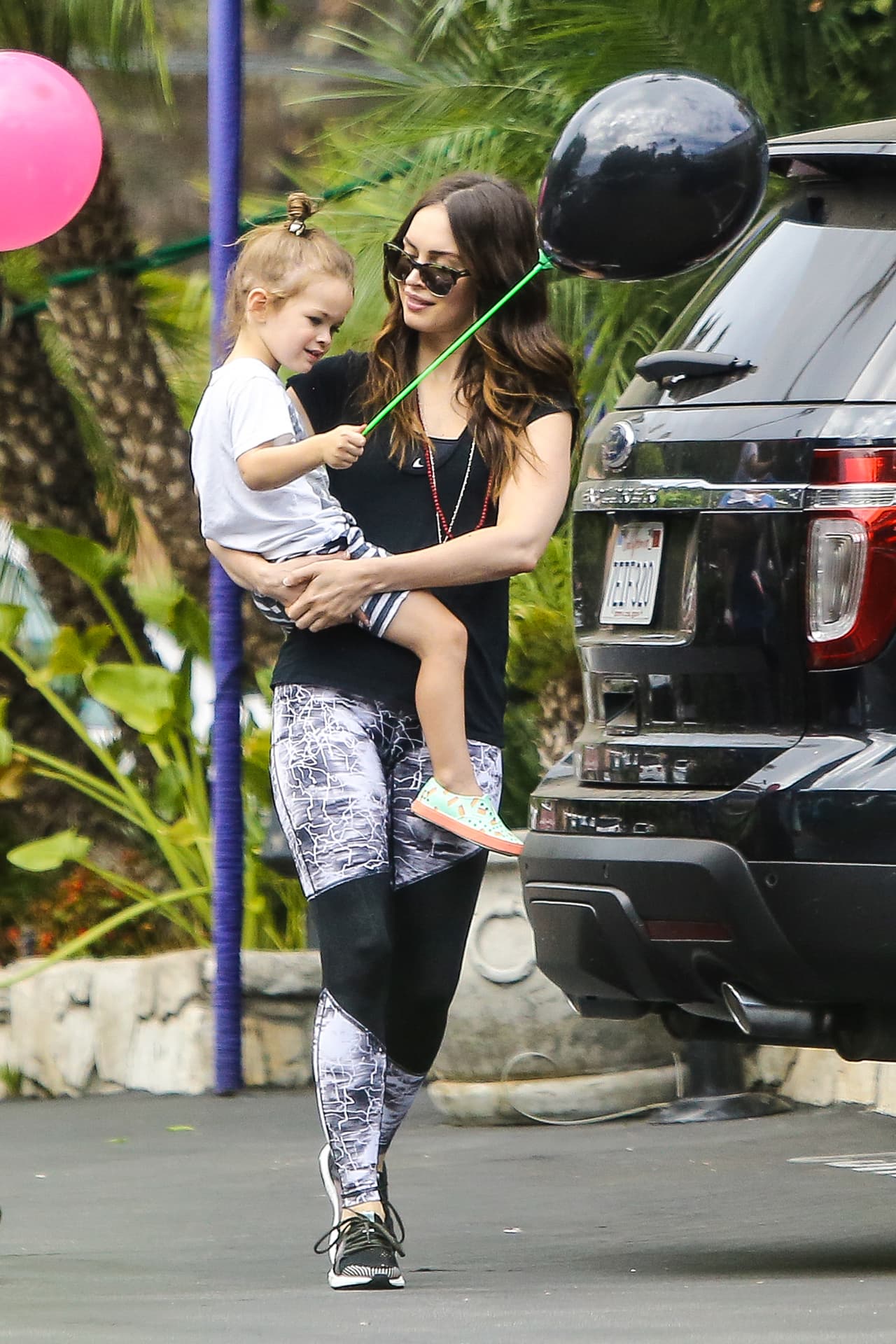 Los famosos salieron a desayunar juntos con sus tiernos hijos, como si no se hubieran separado.