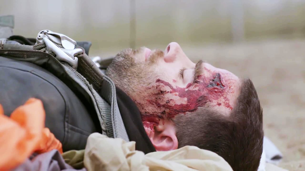 Lamentablemente para él y para su organización, 
<b><a href="http://www.univision.com/series/la-piloto/la-piloto-oscar-murio-tras-saltar-del-avion-de-la-dea-y-de-evitar-la-extradicion-de-john-escena-del-dia-video">Óscar falleció al caer</a></b>.