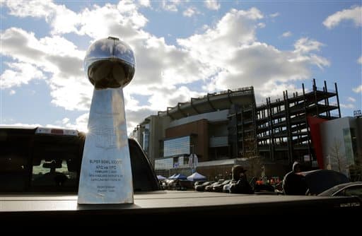 El Gillete Stadium está en la ciudad de Foxborough, Massachusetts. Es sede de los New England Patriots de la NFL del New England Revolution de la MLS.