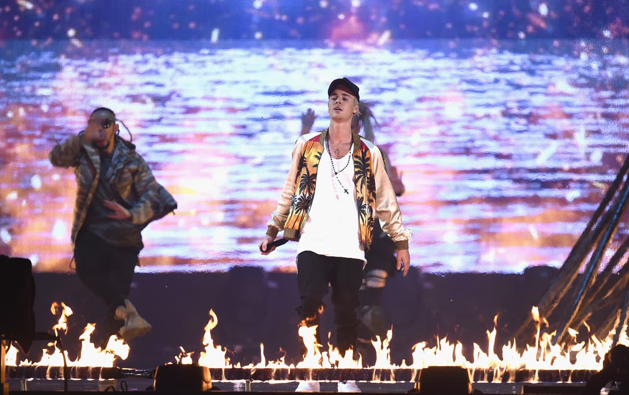 Despacito officially hits number one