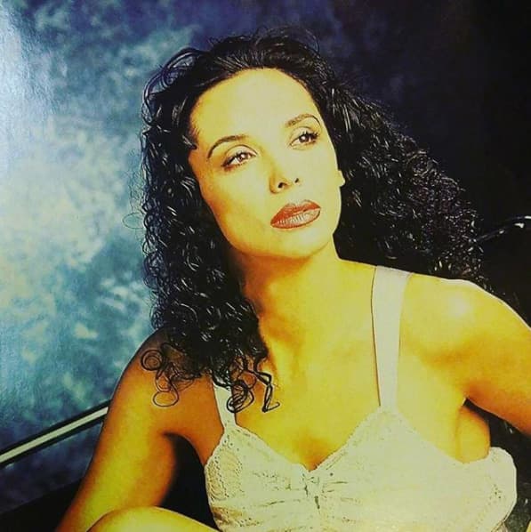 Mayra Rojas supo desde muy joven que quería ser madre de un hijo biológico y uno adoptado, pero la endometriosis que padece le complicó el camino para cumplir sus planes.