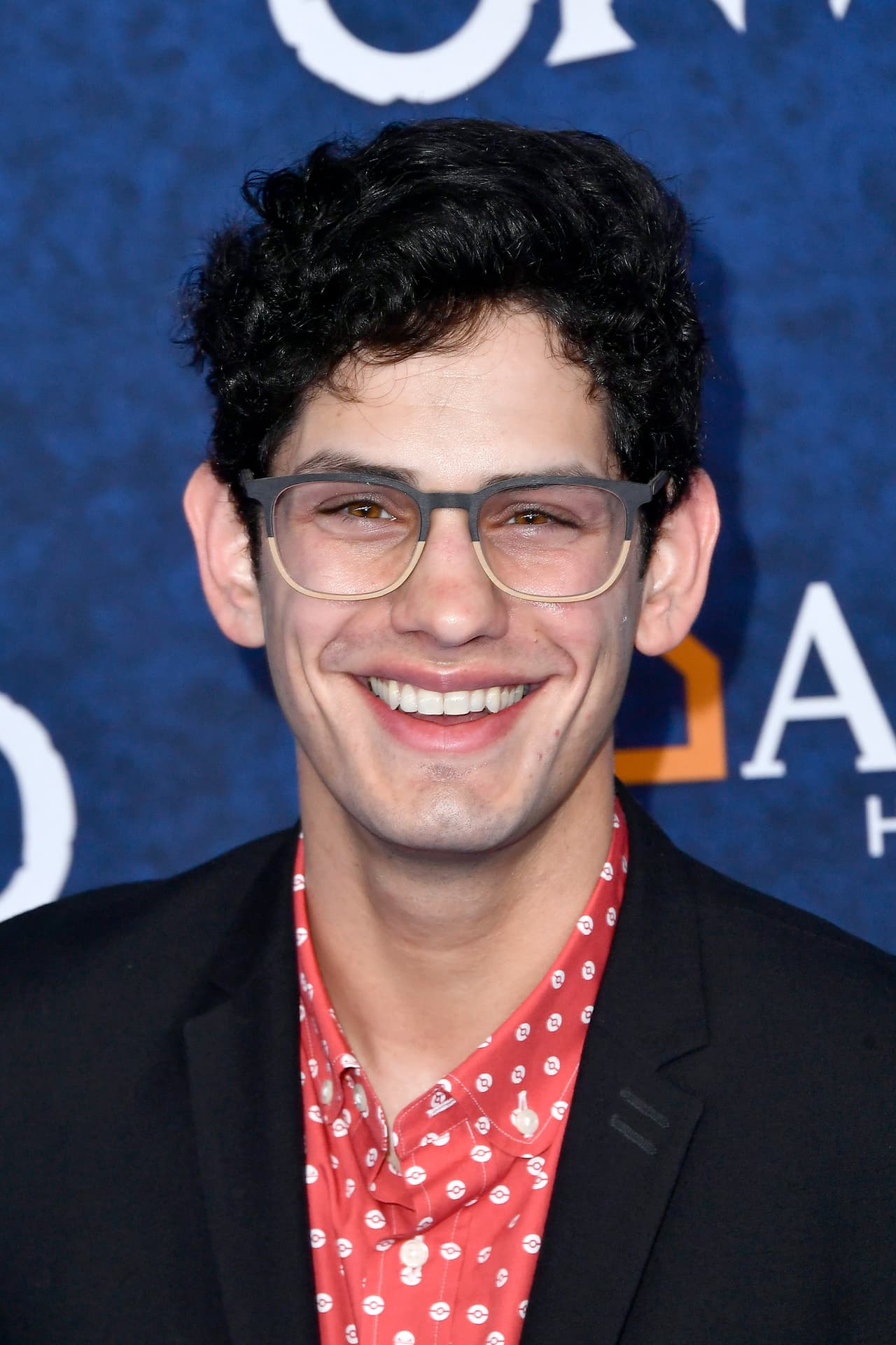 En su cuenta de TikTok pública videos en los que demuestra su pasión por la música. Se convirtió en DJ y se ha mantenido cercano a Ariana Grande, tanto que apareció en los videos musicales de los temas 'Thank U, Next' y 'One Last Time'.