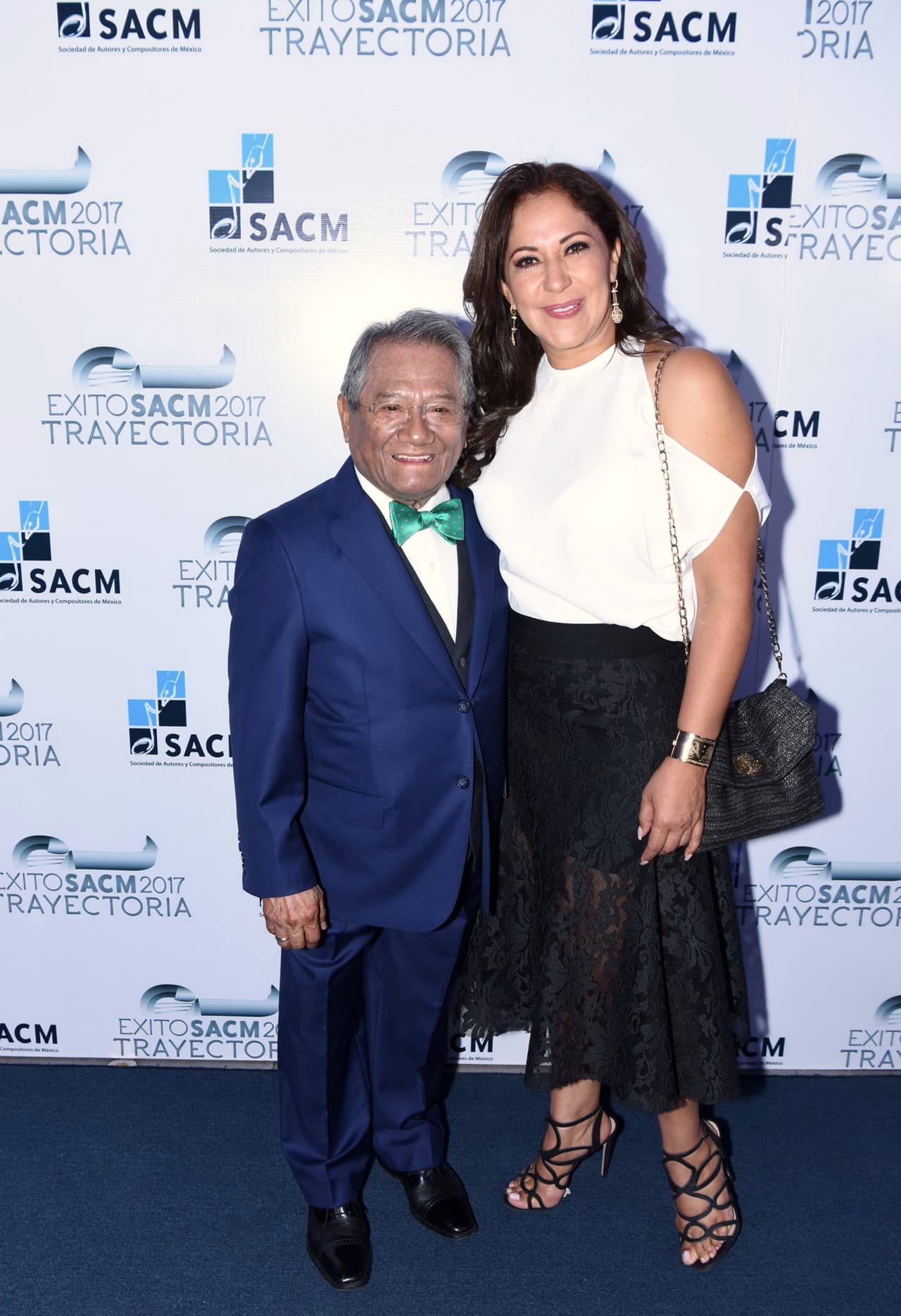 Dos semanas después de su muerte, 
<b>su viuda, Laura Villa, </b>habló sobre el difícil momento por el que atraviesa y los 
<b>planes como pareja que quedaron sin cumplirse</b>.
<br>