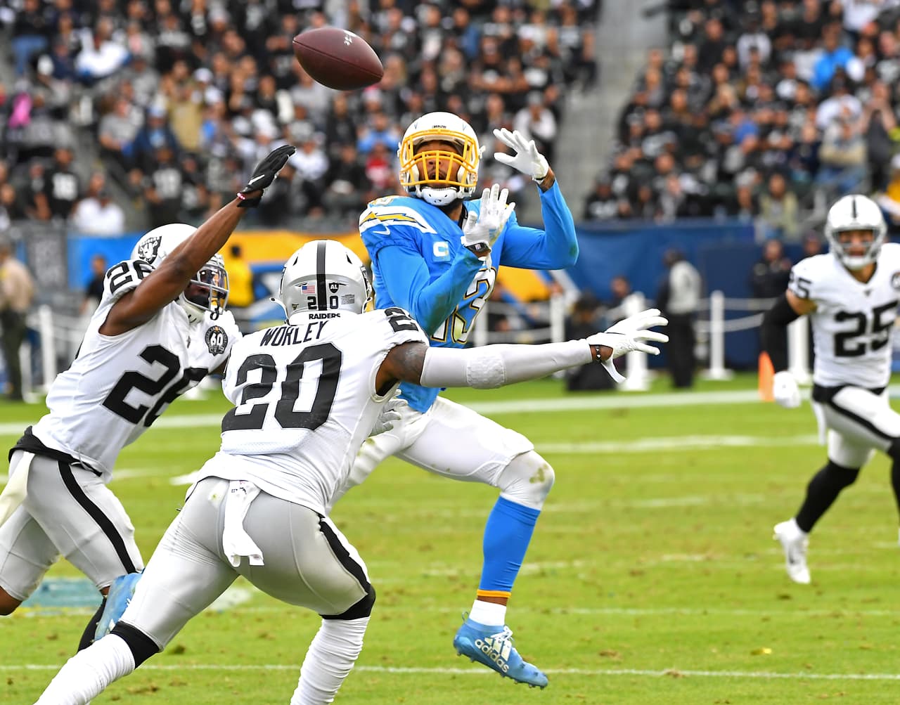 En su visita al StubHub Center, el marcador final fue de 24-17. Raiders y Chargers quedan en segundo y cuarto lugar de su división, respectivamente.