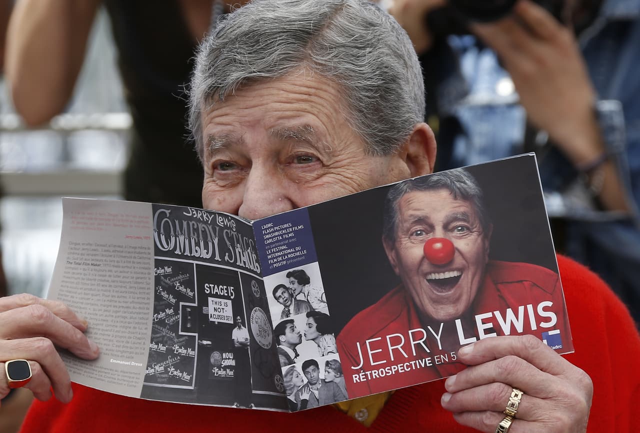 El comediante Jerry Lewis falleció en Las Vegas, Nevada, el 20 de agosto a los 91 años. Lewis saltó a la fama con películas taquilleras como 'The Bellboy' y 'The Nutty Professor', y se consagró con filmes como 'The King of Comedy'.