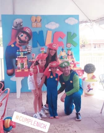 La celebración fue temática y tanto Jencarlos como Gaby Espino se disfrazaron para la ocasión.