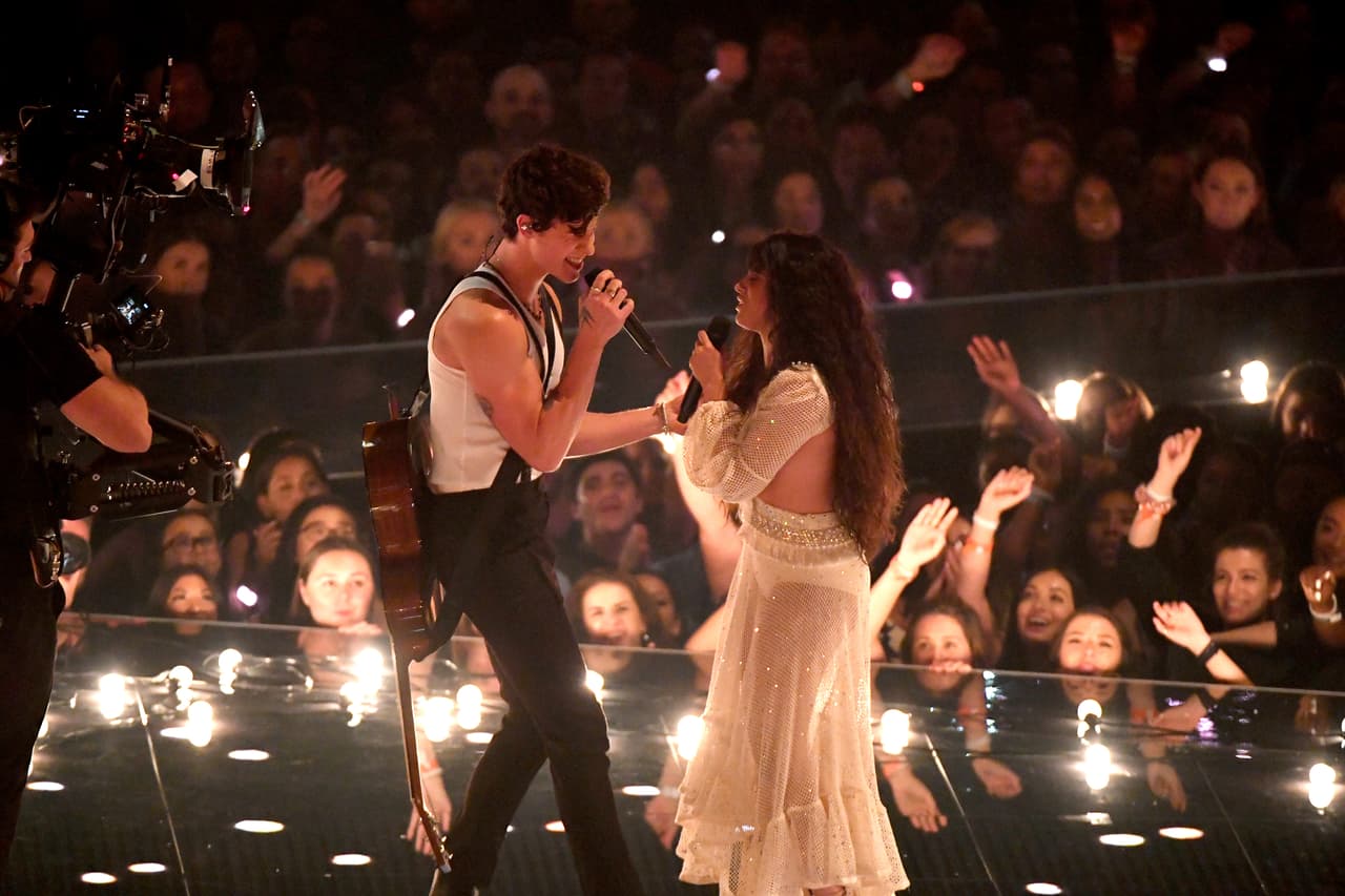 Incluso, explicó que si ha sido tan hermética sobre su situación con Mendes es porque se preocupa por él.
<br>