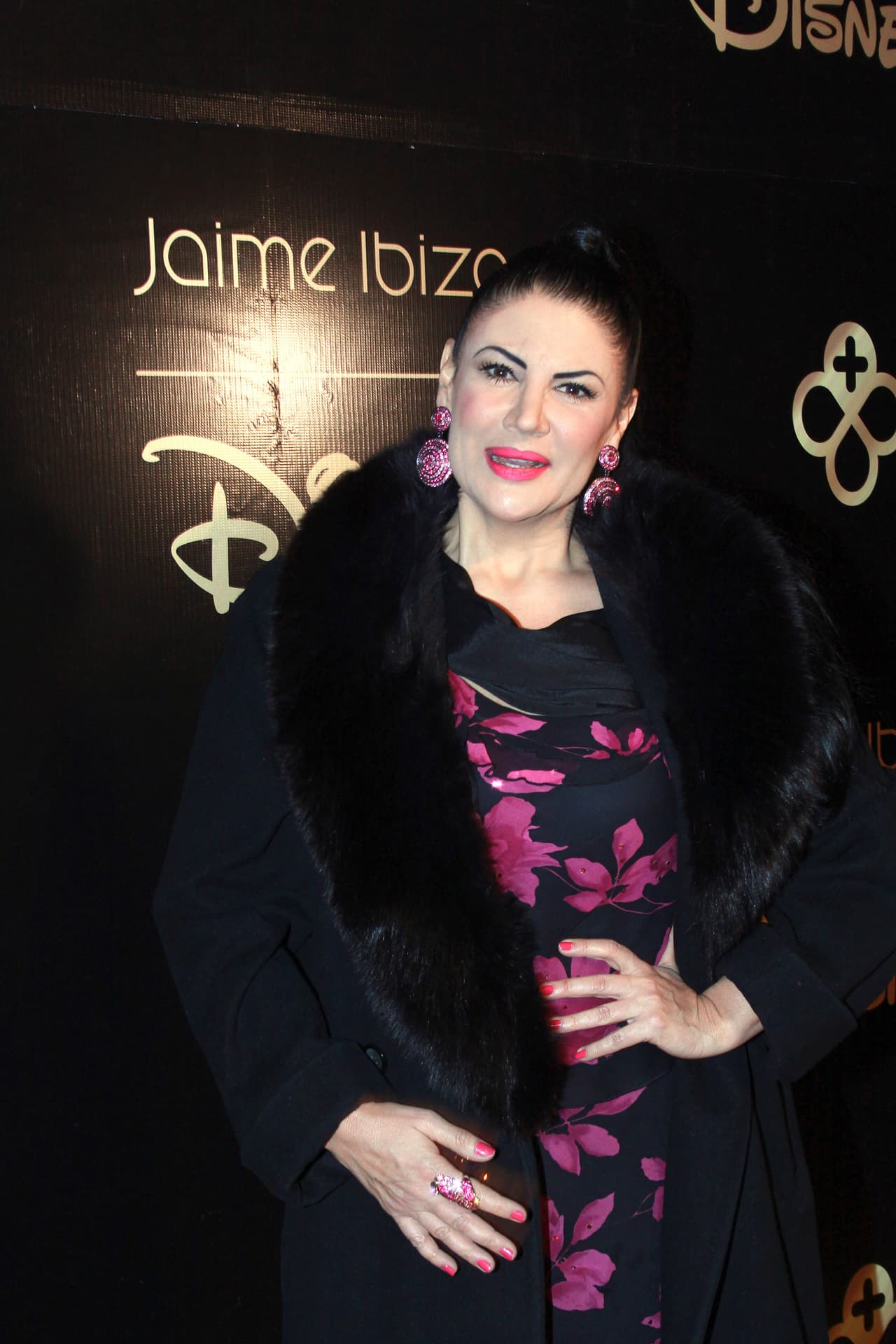 "Iba yo de salida y, en el estacionamiento de la empresa, salí yo muy contrariada porque me dieron la noticia de que
<b>mi papá tenía cáncer de colon", </b>recordó.