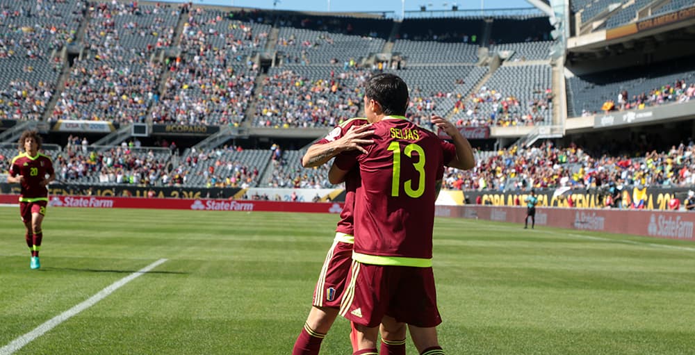 La euforia del gol inundó el estadio.
