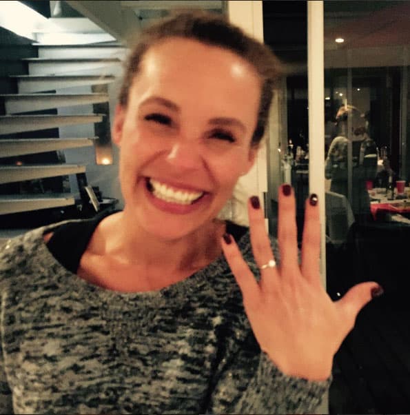 Ya le entregaron el anillo de compromiso y así lo compartió en Instagram: "Y dije: síiiiiiiiiiiii!!!!".