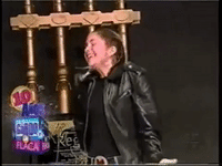 "Lucero cometió el error de salir ante los medios desinformada de lo que había pasado y a la defensiva. A la que vimos fue una Lucero cansada de siempre ser la imagen buena y tierna que estaba fuera de sus cabales [...]", refirió Emilio Morales.