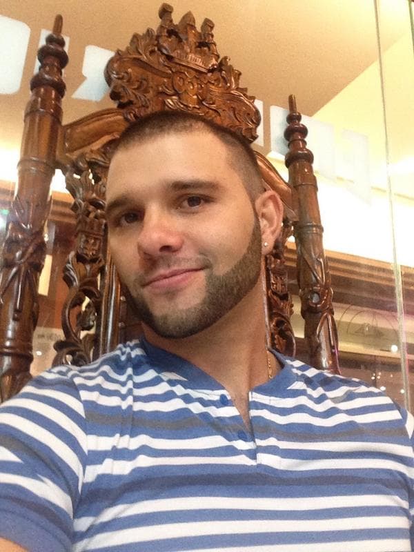 Fabio Melanitto, quien a finales de la década de 1990 e inicios de la siguiente formara parte de la banda juvenil Uff!, fue asesinado por un sujeto que le disparó en varias ocasiones cuando el artista estaba en la céntrica colonia Narvarte de la Ciudad de México. En mayo de 2019, su amigo y excompañero de grupo, Alexander Da Silva, afirmó al programa mexicano
<b><a href="https://www.youtube.com/watch?v=VSuAGx08ygQ" target="_blank">Sale el Sol</a></b> que aún no se encontraba al responsable del crimen.