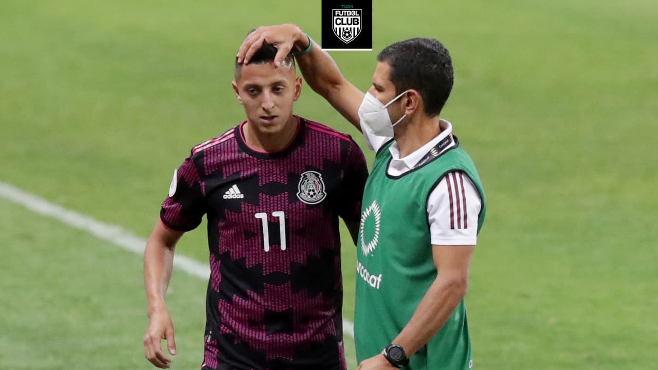 Padre de ‘Piojo’ Alvarado atribuye a FIFA que su hijo no juegue en Europa