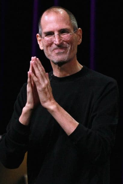 Aunque parezca increíble, Zuckerberg ha superado a otro genio de las nuevas tecnologías y los negocios, Steve Jobs, pero a éste tampoco le va mal. El último homerun del CEO de Apple ha sido la iPad, que ya ha vendido más tres millones de unidades desde abril. Pero lo curioso en que la mayor parte de su fortuna valorada en $6,100 millones procede de Disney. Jobs es el mayor accionista de esta empresa con $4,400 millones en acciones.