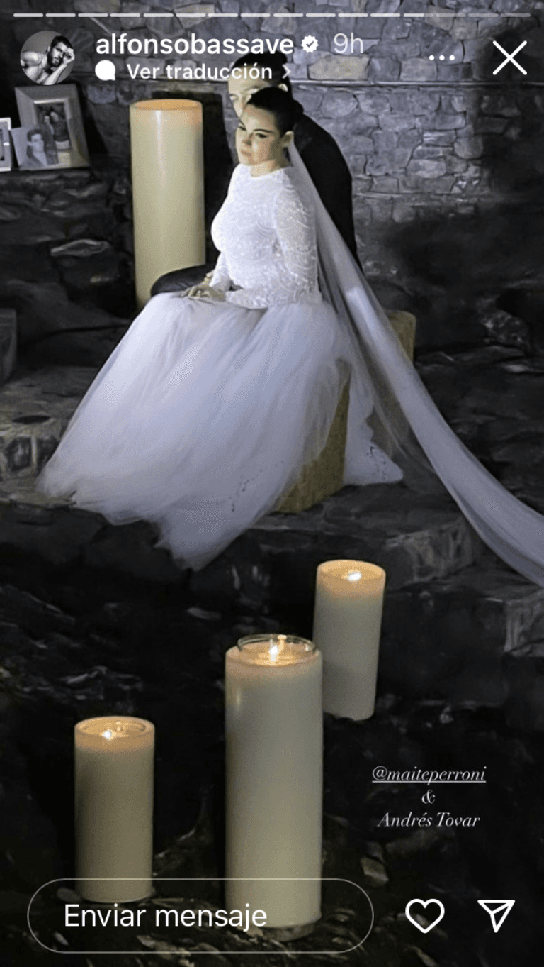 Perroni y Tovar solo pudieron ser bendecidos por su unión ya que él se casó por la iglesia con Martín en el año 2019 y ese matrimonio no ha sido disuelto. 
<br>