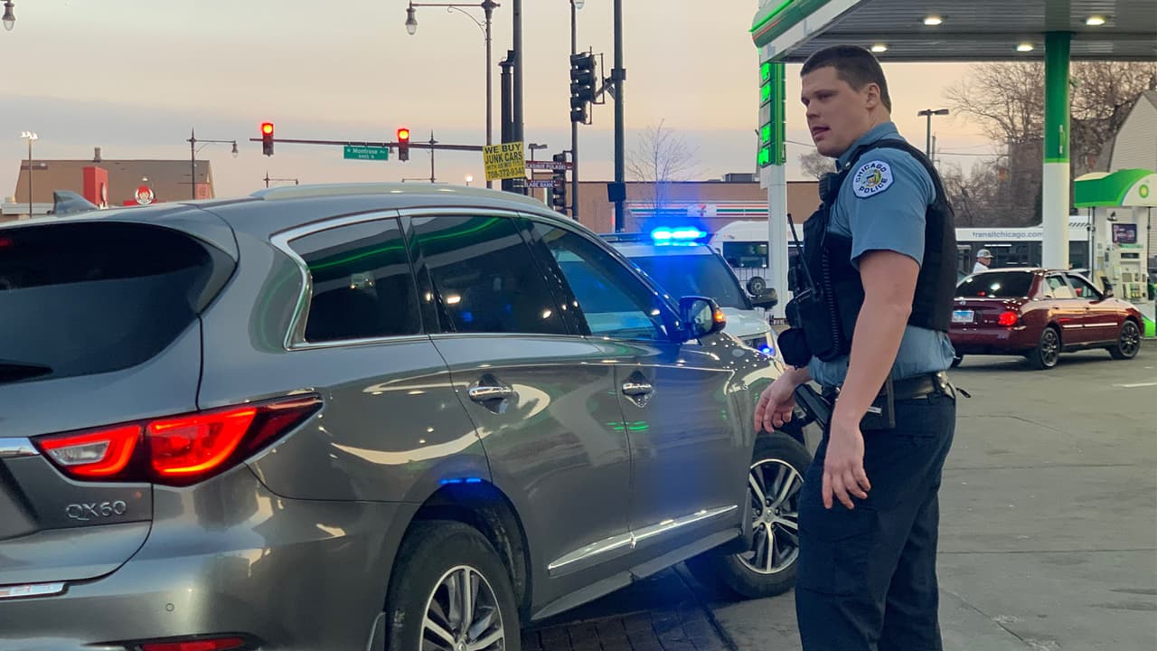 En la estación de Montrose y Pulasky las filas se formaron desde antes de que saliera el sol.