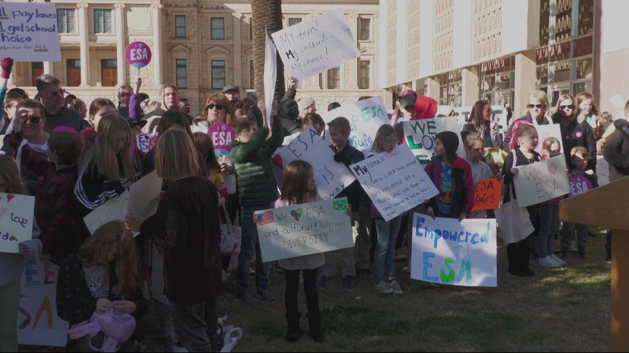 Vouchers en Arizona superan mil millones de dólares y reconfiguran la educación pública