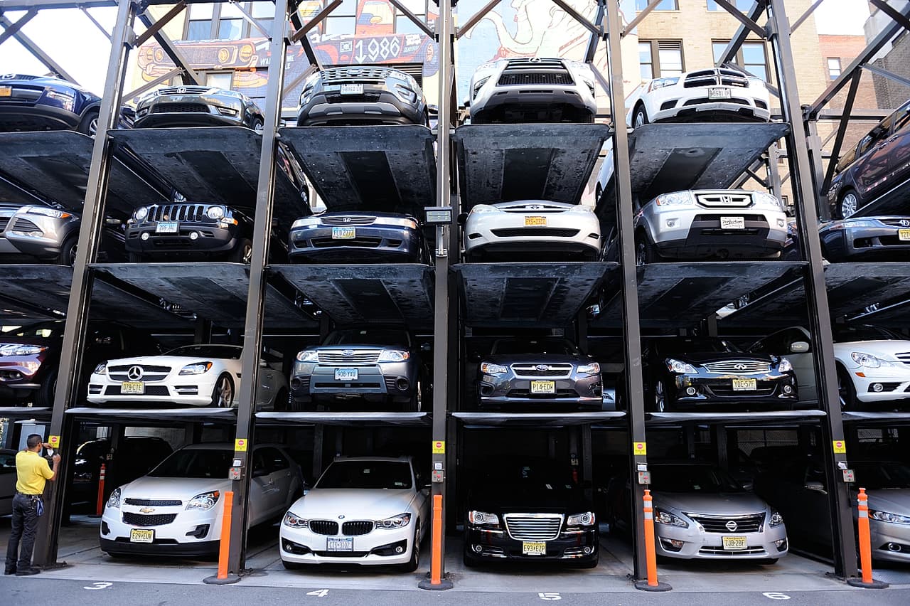 Obama propone una tasa de 10 dólares al barril de petróleo