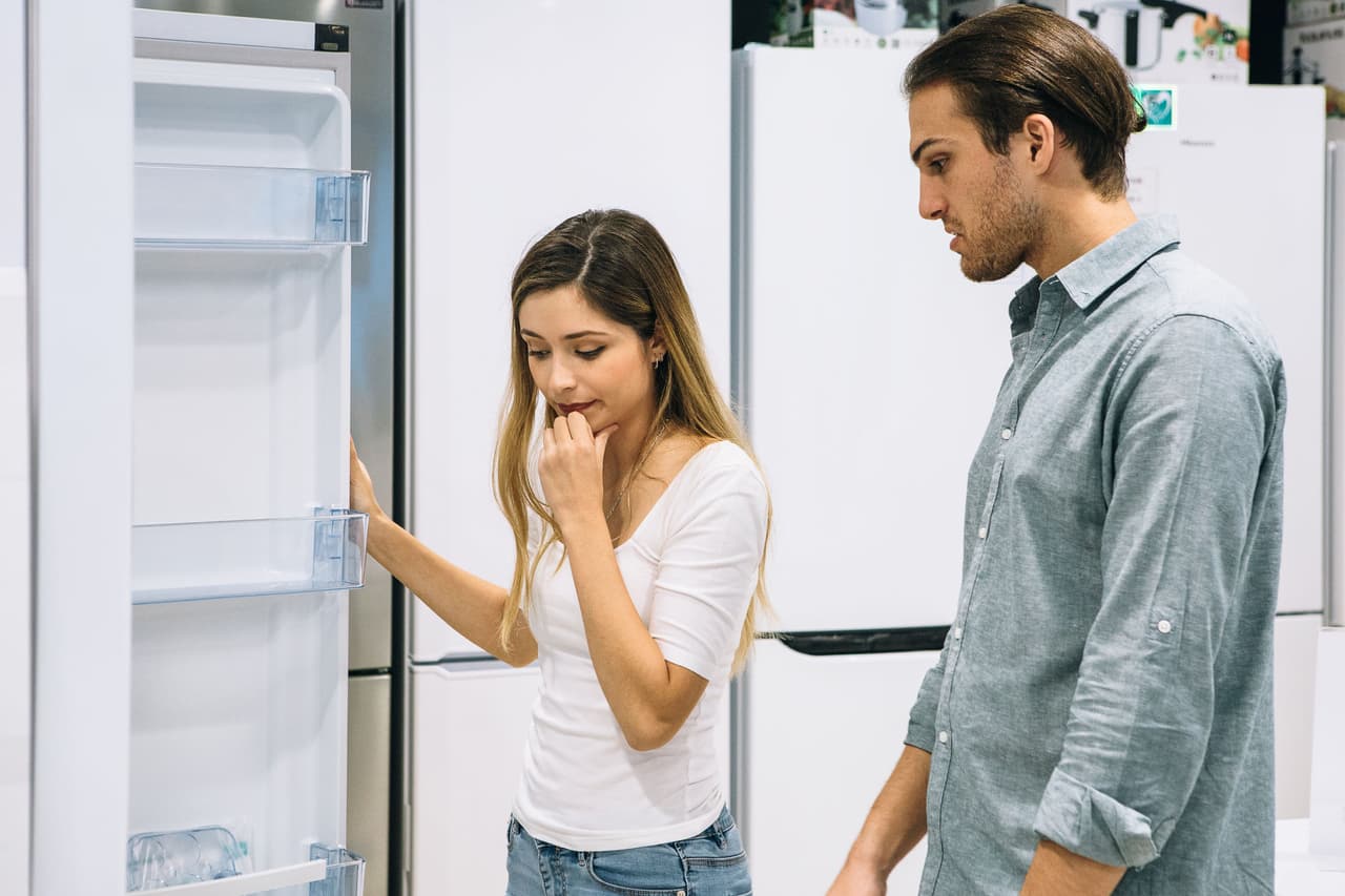 <b>Fija tus objetivos.</b> Antes de formarte y de empezar a correr de un lado para otro, lo que debes hacer es tener muy claro el producto por el que irás, ya que de no ser así, no sabrás por dónde empezar y acabarás comprando algo que realmente no valía tanto la pena.