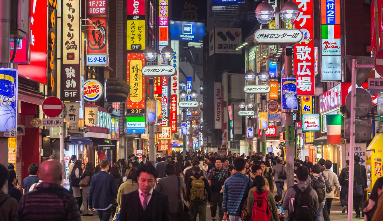 <b>Puesto 2: Tokio.</b> Personas con un patrimonio neto de cinco millones de dólares o más: 81,645. Porcentaje de la población con este patrimonio: 2.8%. 
<a href="https://www.univision.com/noticias/medio-ambiente/muchas-industrias-y-pocas-regulaciones-estas-son-las-20-ciudades-con-el-aire-mas-contaminado-fotos-fotos"><u>Vea aquí las 20 ciudades con el aire más contaminado del mundo</u></a>
<br>