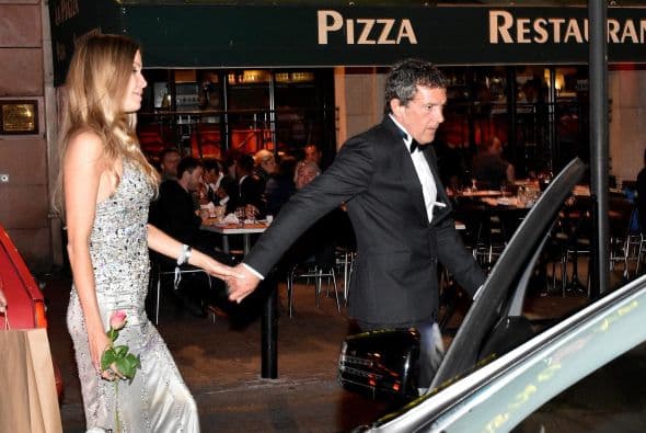 Esta vez fueron captados tomaditos de la mano.