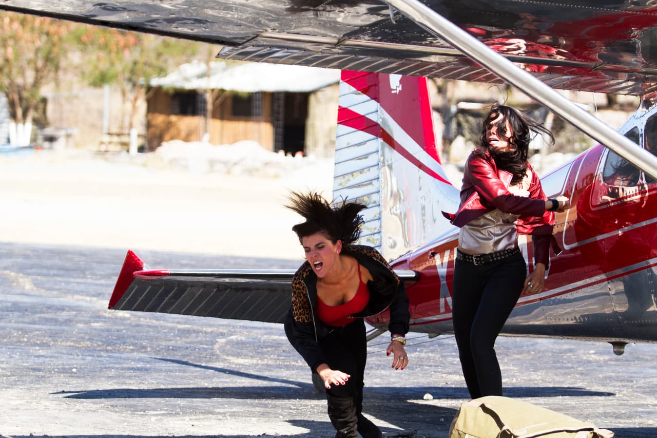 A pesar de haber sido golpeada, Zulima logró escaparse de Yolanda con toda una fortuna a bordo de la avioneta.