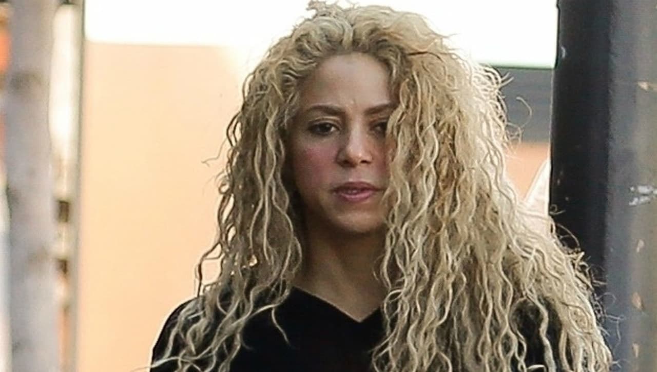 Shakira cancela el primer concierto de su gira: horas antes se le vio exhausta con Piqué y los nenes