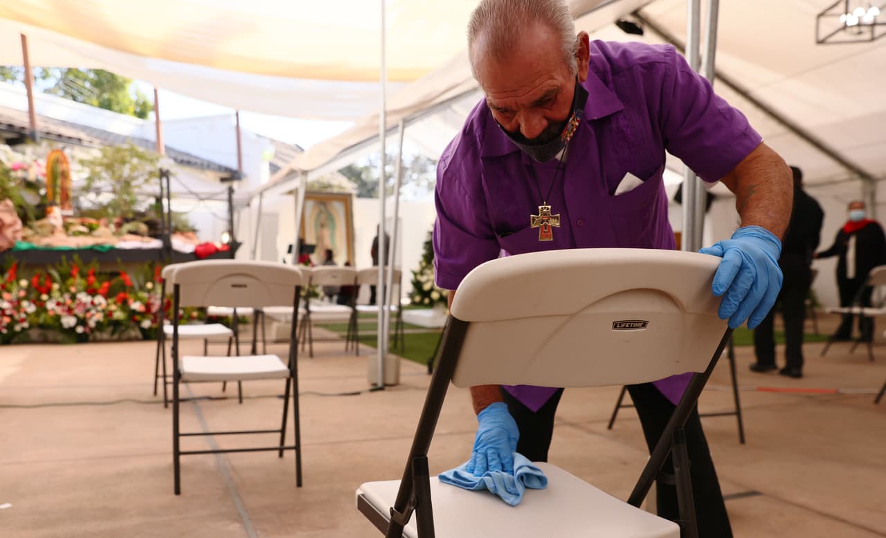 La limpieza tras los servicios fue otra de las características de la celebración anual.