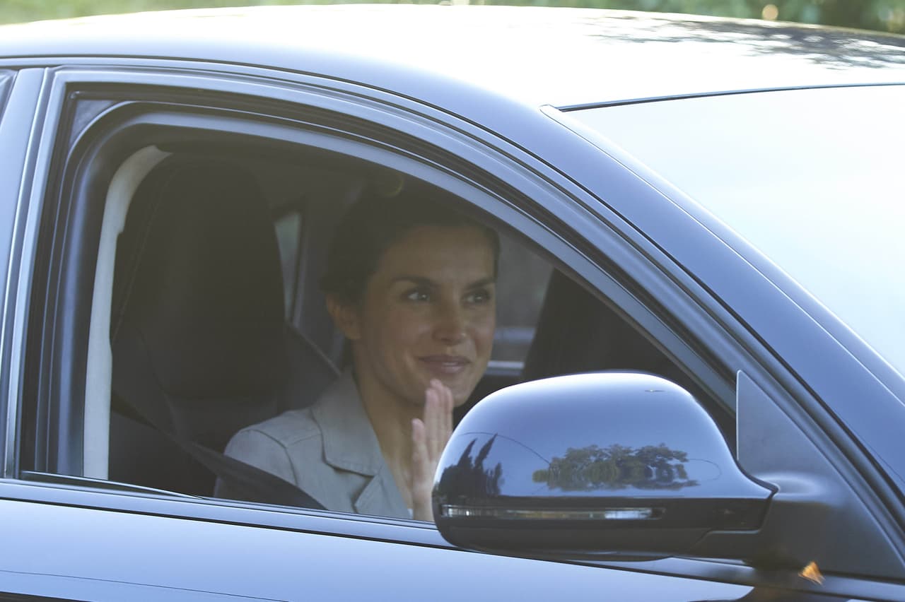 Con este estilo de maquillaje la reina Letizia lució fresca y natural.