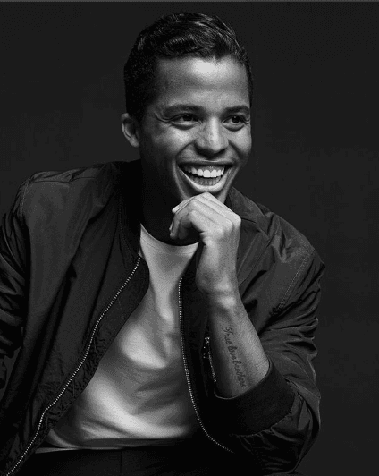 Giovani Álex dos Santos Ramírez, juega como delantero.