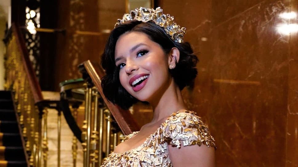 Ángela Aguilar habla del noble gesto que tuvo con las pelucas utilizadas en el video de 'Se Disfrazó'