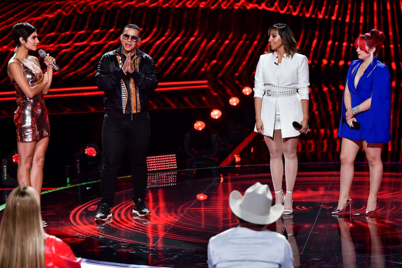 Por lo que ahora los televidentes y seguidores de Reina de la Canción serán quienes elegirán a una ganadora definitiva de este enfrentamiento. 
<a href="https://www.univision.com/conecta-west" target="_blank">Clic aquí para votar por tu favorita</a>. 
<a href="https://www.univision.com/shows/reina-de-la-cancion/te-decimos-como-puedes-votar-por-tu-participante-favorita-de-reina-de-la-cancion" target="_blank">Mira aquí otros modos de votar</a>.