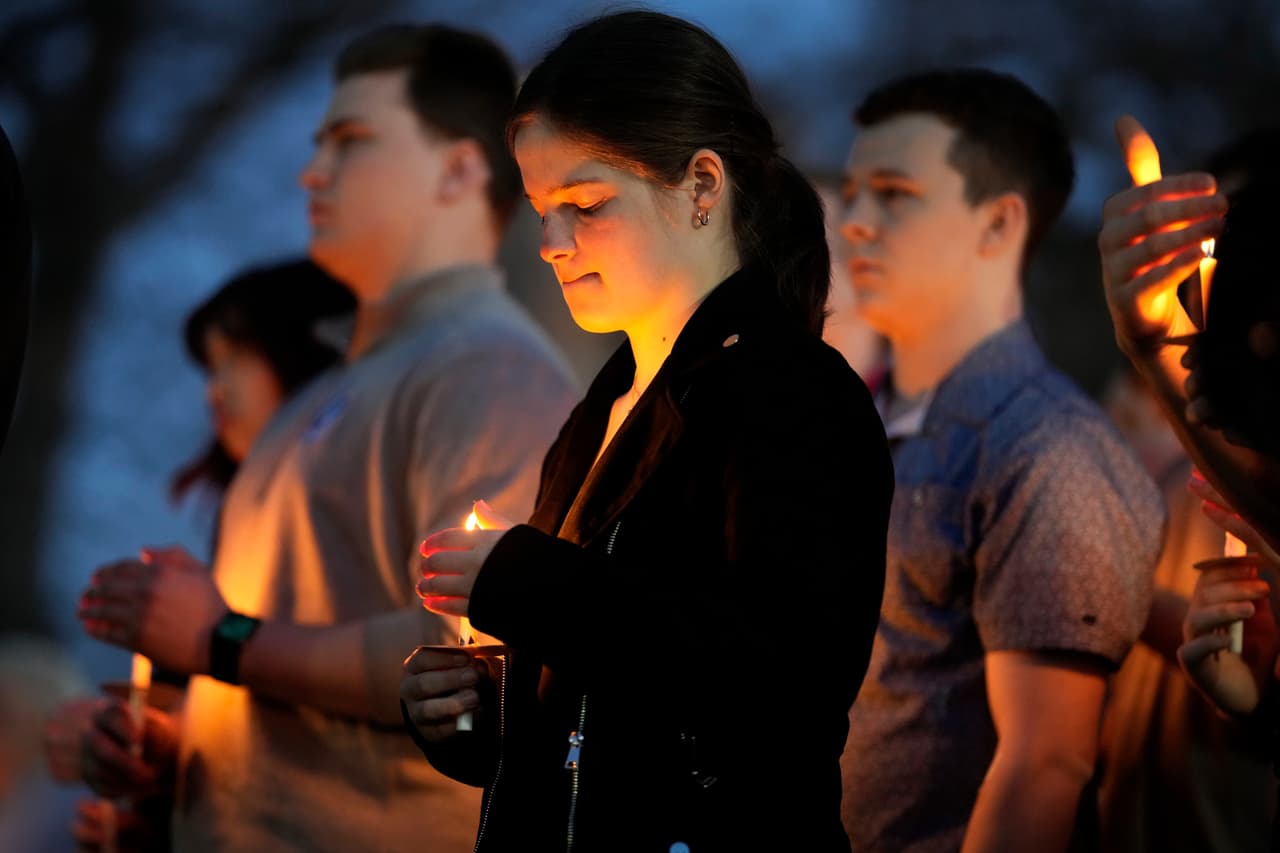 Últimas Noticias: Donald Trump: “Si Irán detiene el petróleo en el Estrecho de Ormuz, Estados Unidos lo golpeará veinte veces más fuerte que hasta ahora”