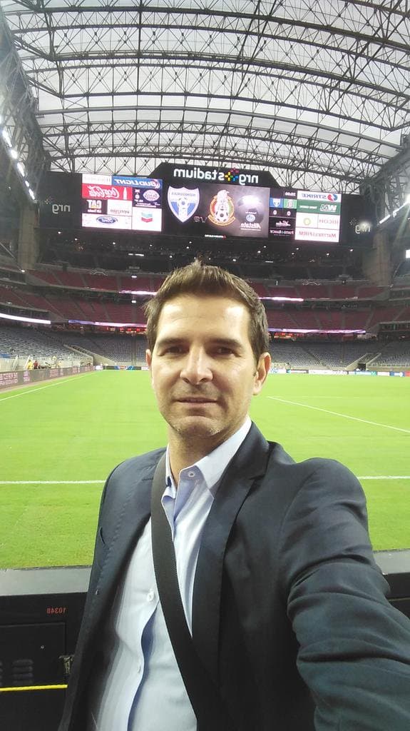 Duilio César Jean Pierre Davino Rodríguez, mejor conocido en el mundo futbolístico como Duilio Davino, debutó en primera división en 1994 en las filas de Tecos de la Universidad Autónoma de Guadalajara.