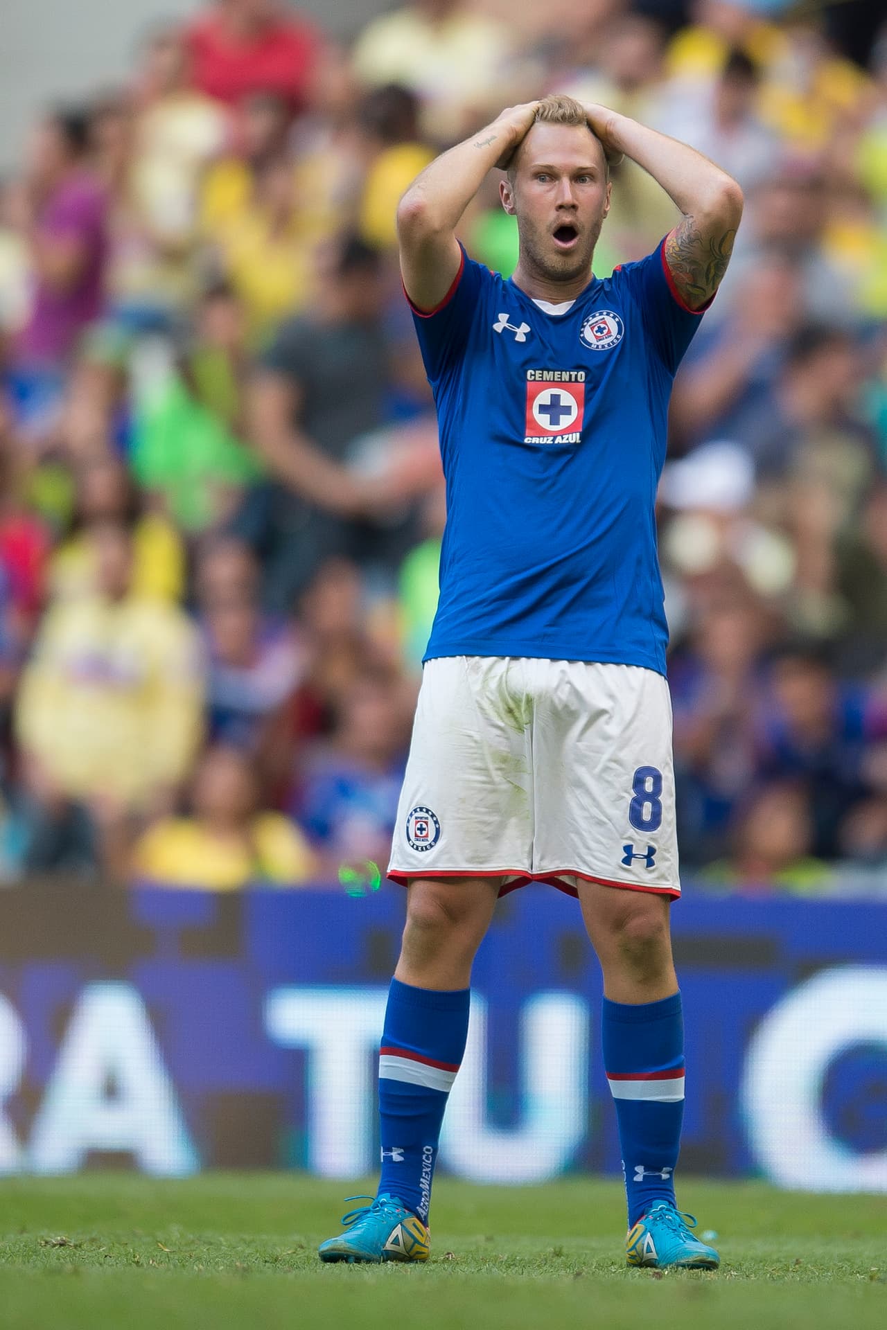 Alemao y Lizarazo, bajas del Cruz Azul