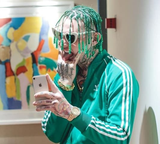 Desde que Lary Over dio a conocer un adelanto de 'Súbete' en sus redes sociales, en mayo pasado, el breve clip acumuló 1.8 millones de reproducciones y los fanáticos del reggaetonero soñaban con que llegara el día de la tan anunciada premier para verlo junto al cantanre de reggae Lírico en la Casa.