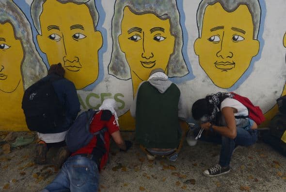 Ante ello, la Unión de Naciones Suramericanas (Unasur) acordó hoy en Santiago enviar una misión de cancilleres a Venezuela para asesorar al Gobierno de Nicolás Maduro en un diálogo que permita recuperar la convivencia pacífica en ese país.