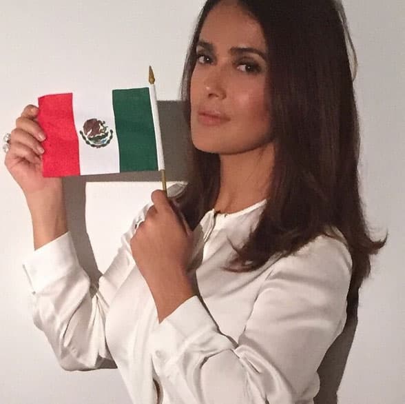 Desde el 19 de septiembre, Salma Hayek ha exhortado al público internacional a donar lo que pueda, a los esfuerzos de ayuda para los damnificados de los sismos que sacudieron la zona metropolitana de México y sus alrededores. La veracruzana hizo un primer donativo de 100,000 dólares y recordó que durante los terremotos acaecidos en la misma fecha, pero en 1985, ella había sufrido varias pérdidas personales, incluyendo a un tío muy cercano.
