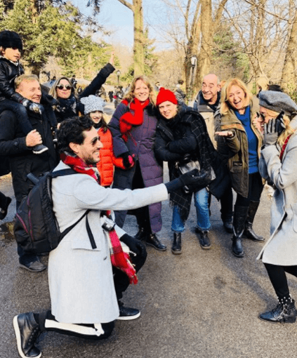 "Te amo Mariela Bagnato después de estos años a distancia soy muy feliz que llegó este día", expresó su pareja en redes. Mostrando las imágenes ya con toda la familia compartiendo su dicha.