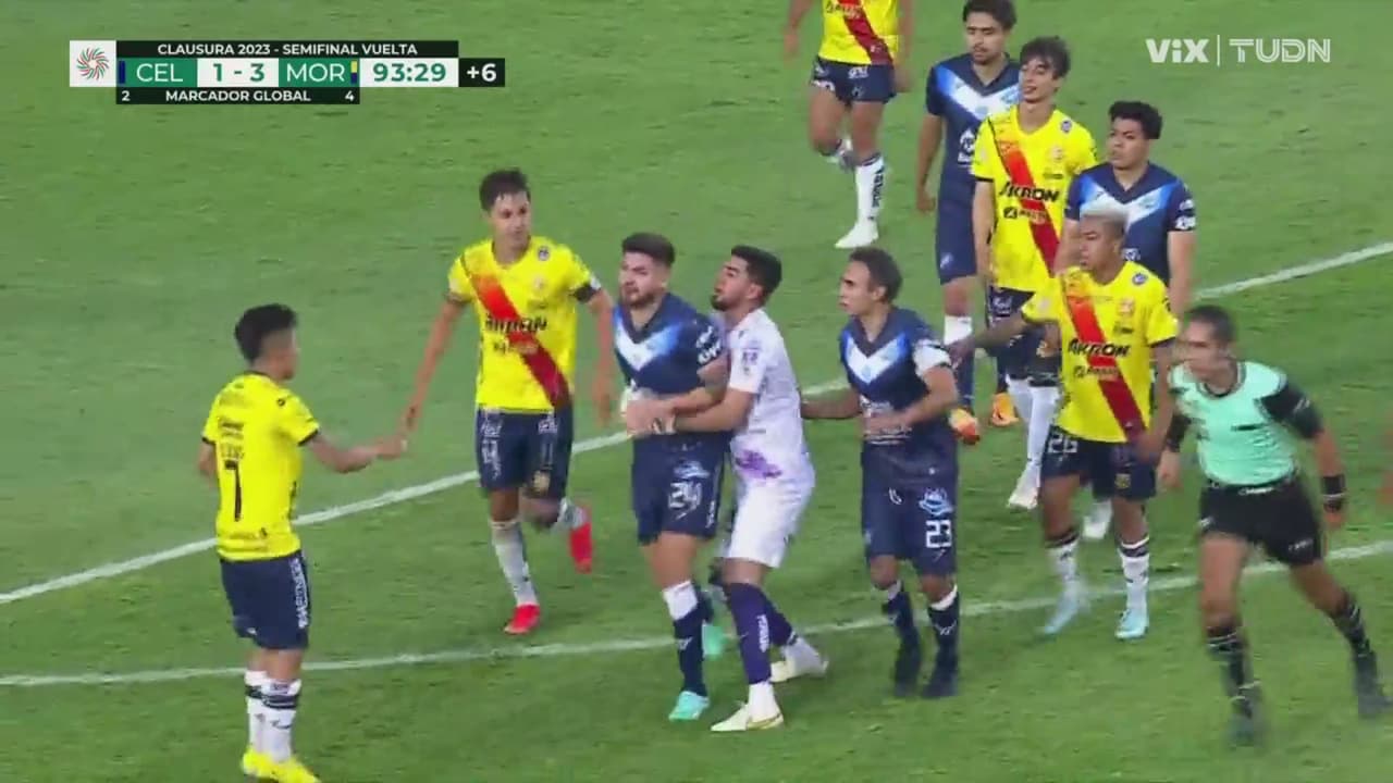 ¡Se desata la bronca! Morelia termina con 3 expulsados