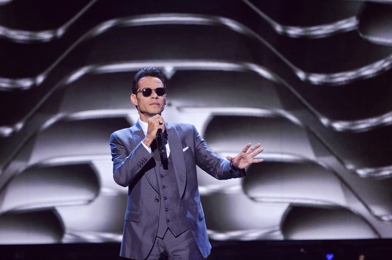 Marc interpretó algunas de sus canciones como 'Vivir Mi Vida' y 'I Need To Know'.