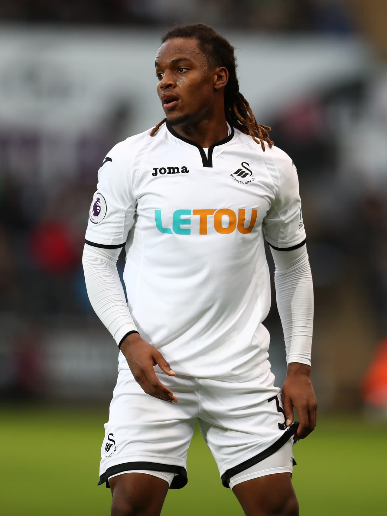 El portugués Renato Sanches sigue sin encontrar su lugar después de ser considerado una de las figuras de su país. Tras pasar por el Bayern llegó al Swansea y ahora suena para el Napoli.