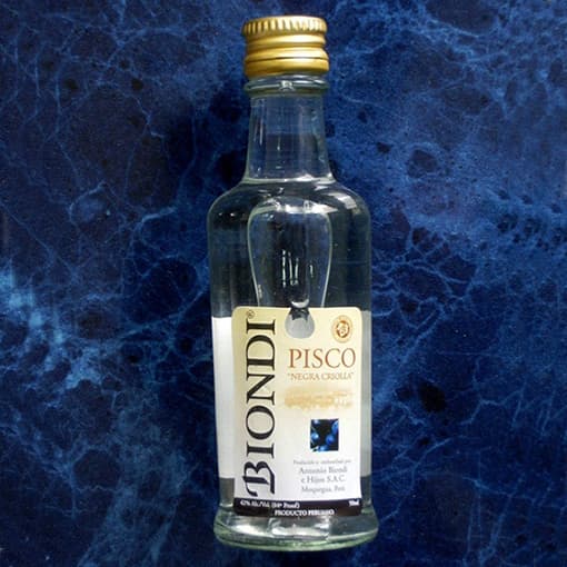 No entraremos a la discusión de si el pisco es chileno o es peruano porque la región homónima de este aguardiente se encuentra en Perú. Punto. Si en Chile le han encontrado el modo al célebre coctel Pisco Sour, ese es otro cantar. El Pisco Biondi (categoría Negra Criolla) de Moquegua obtuvo la Gran Medalla de Oro en el Concurso Nacional de Pisco, en Perú. Es para tomarlo derecho. Lo encuentras en www.piscobiondi.com a $40 dólares.
